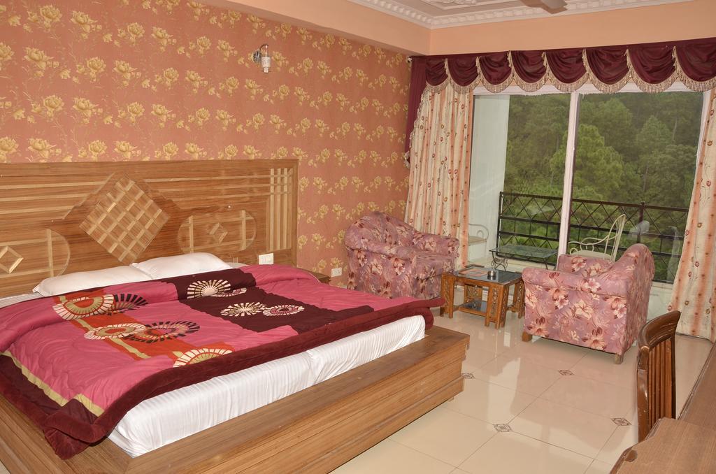Hotel Shivalik Kasauli Pokoj fotografie